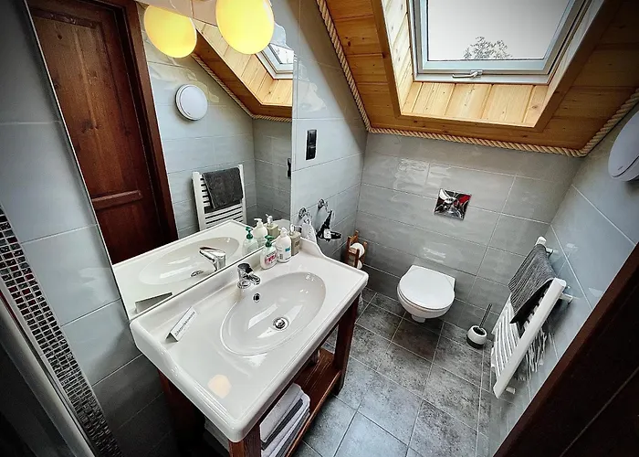 -domki 1544 * איסטבנה